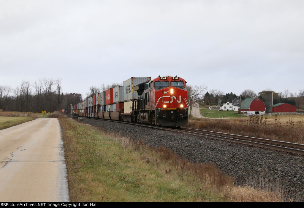 Q198 heads south through rural eastern Wisconsin